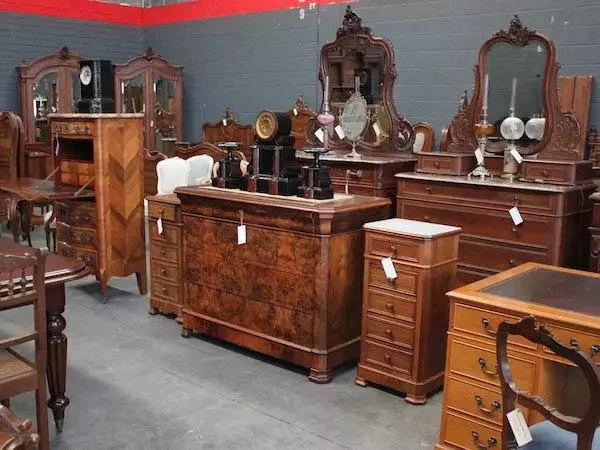 Antique Moving Company 